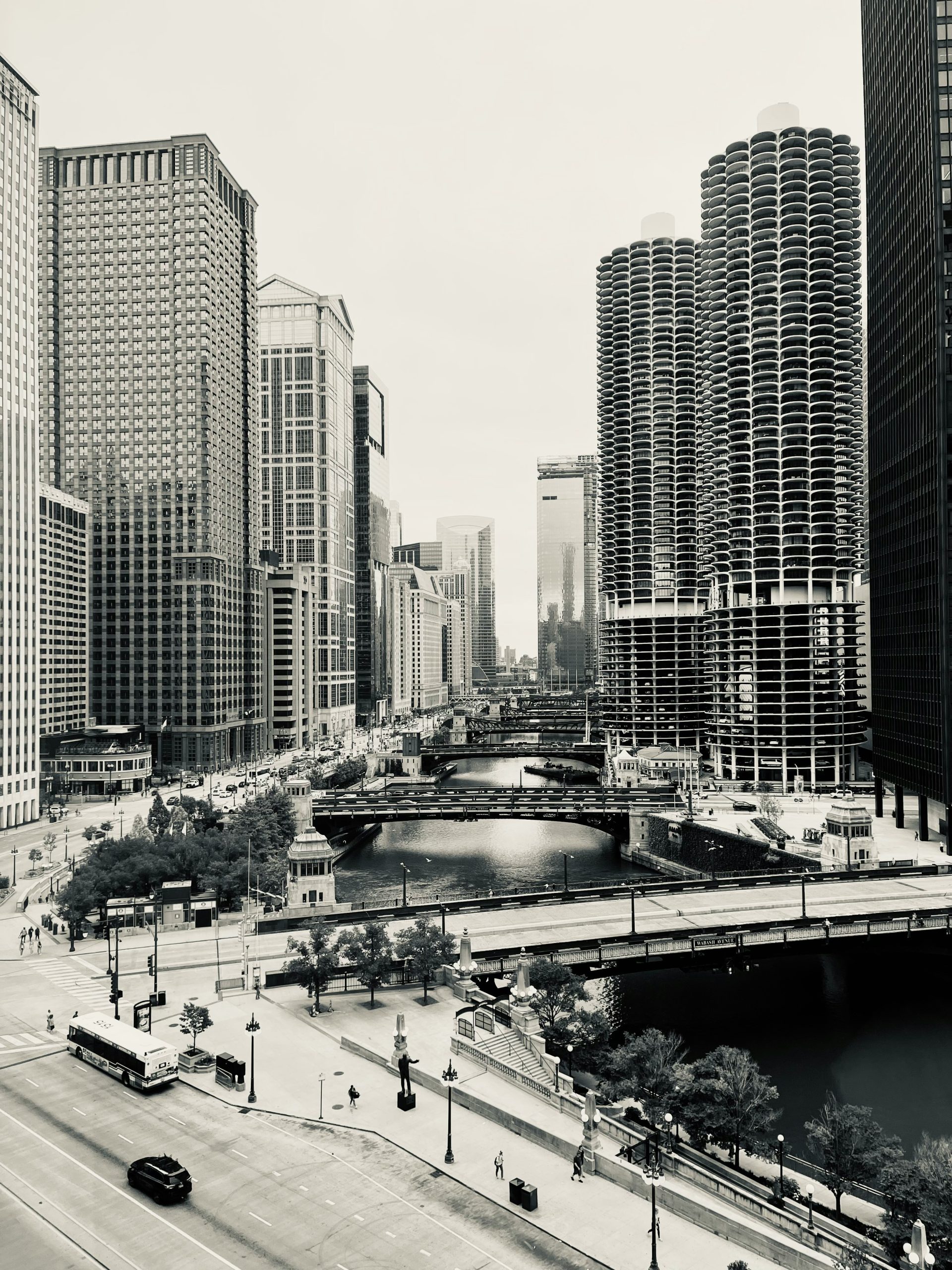 <h2>Our Chicago Bus Service Ideology</h2>
